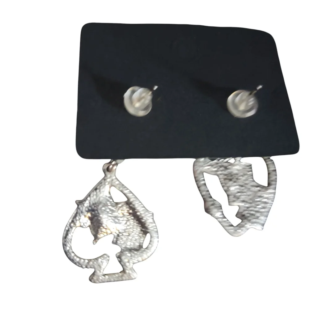 Cards Poker Earrings - Picture 2 of 2